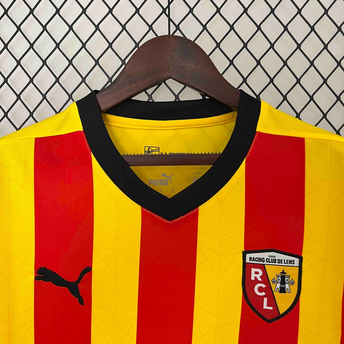 Lens maillot domicile 2024/25