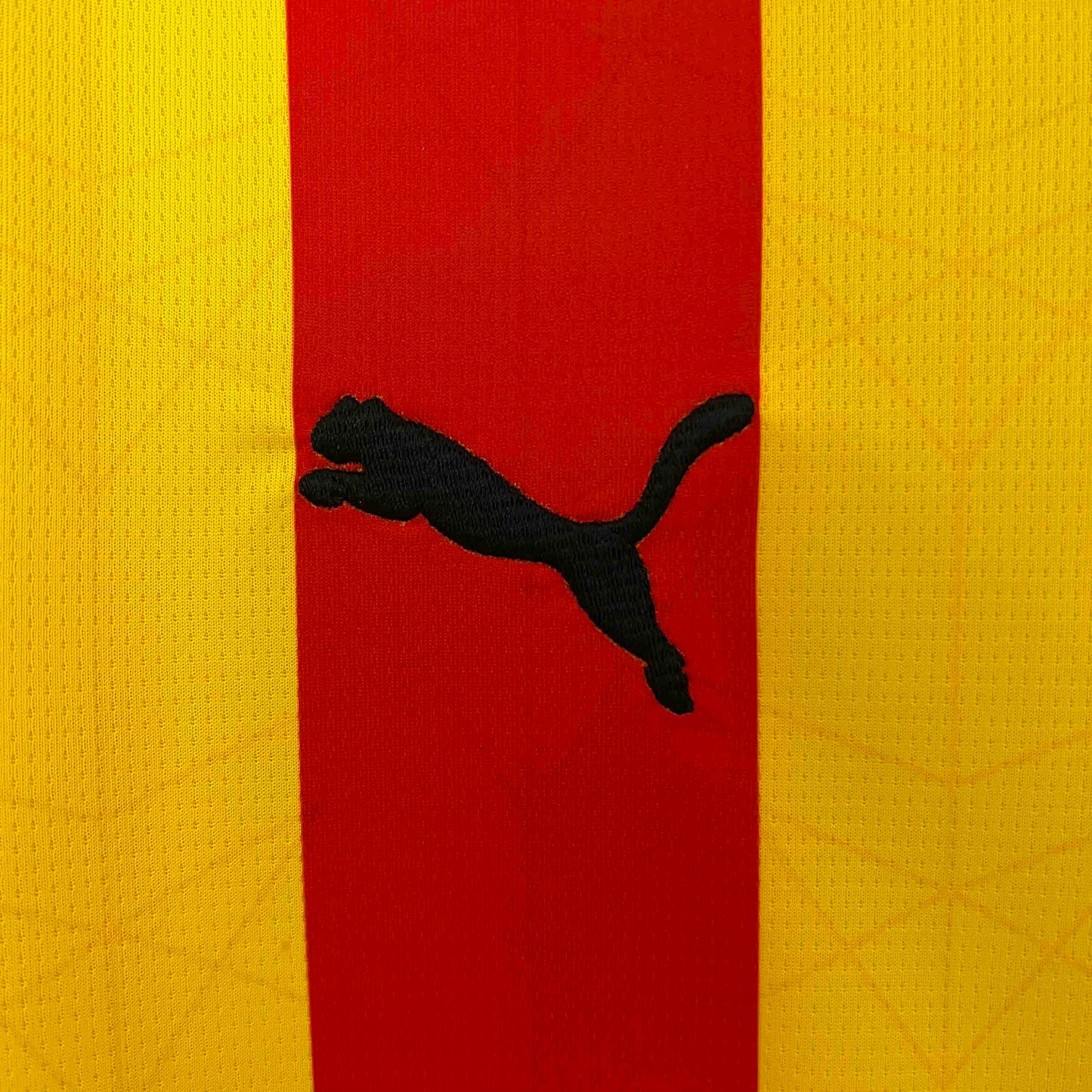 Lens maillot domicile 2024/25
